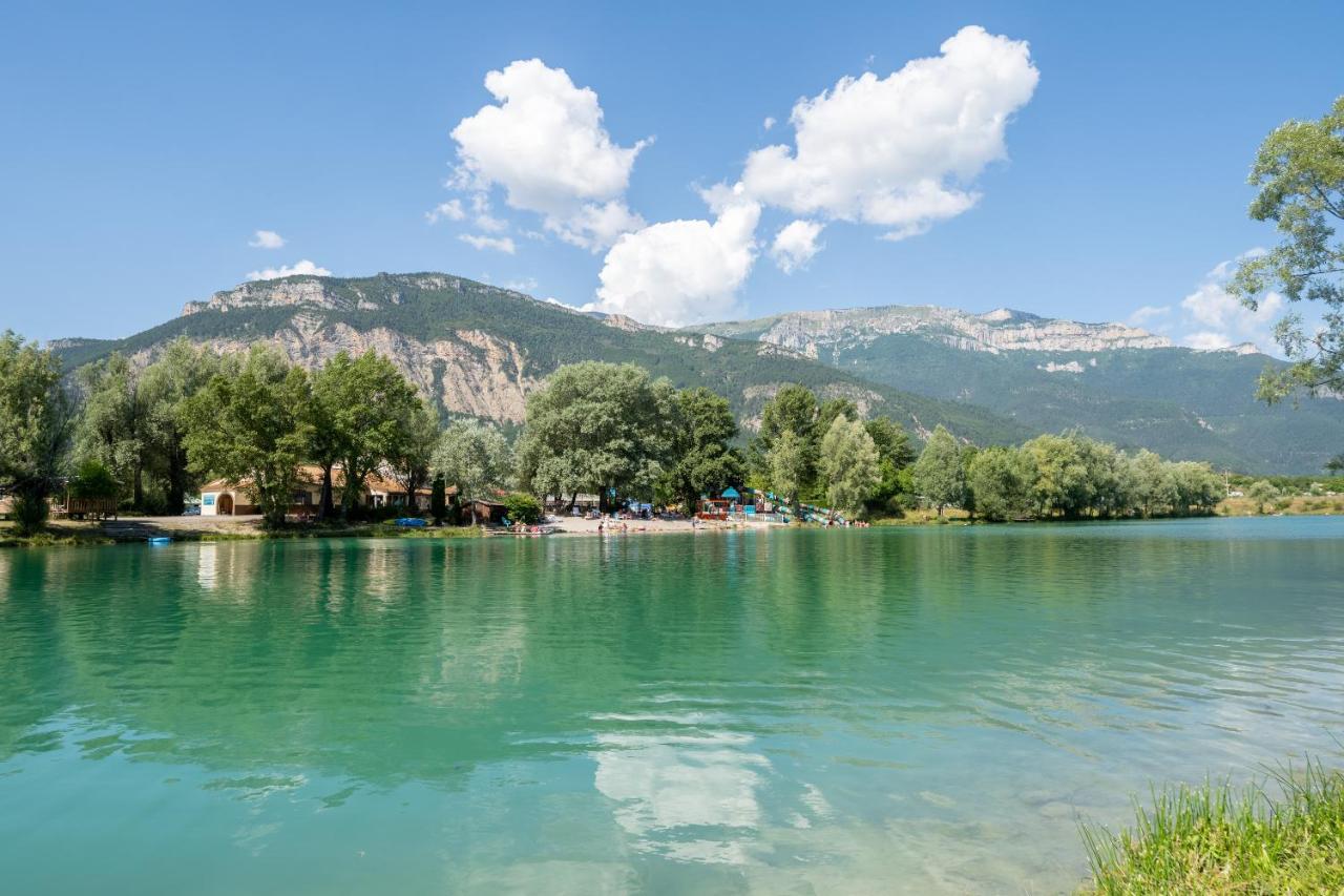 Camping Le Lac Bleu Hotel Châtillon-en-Diois Kültér fotó