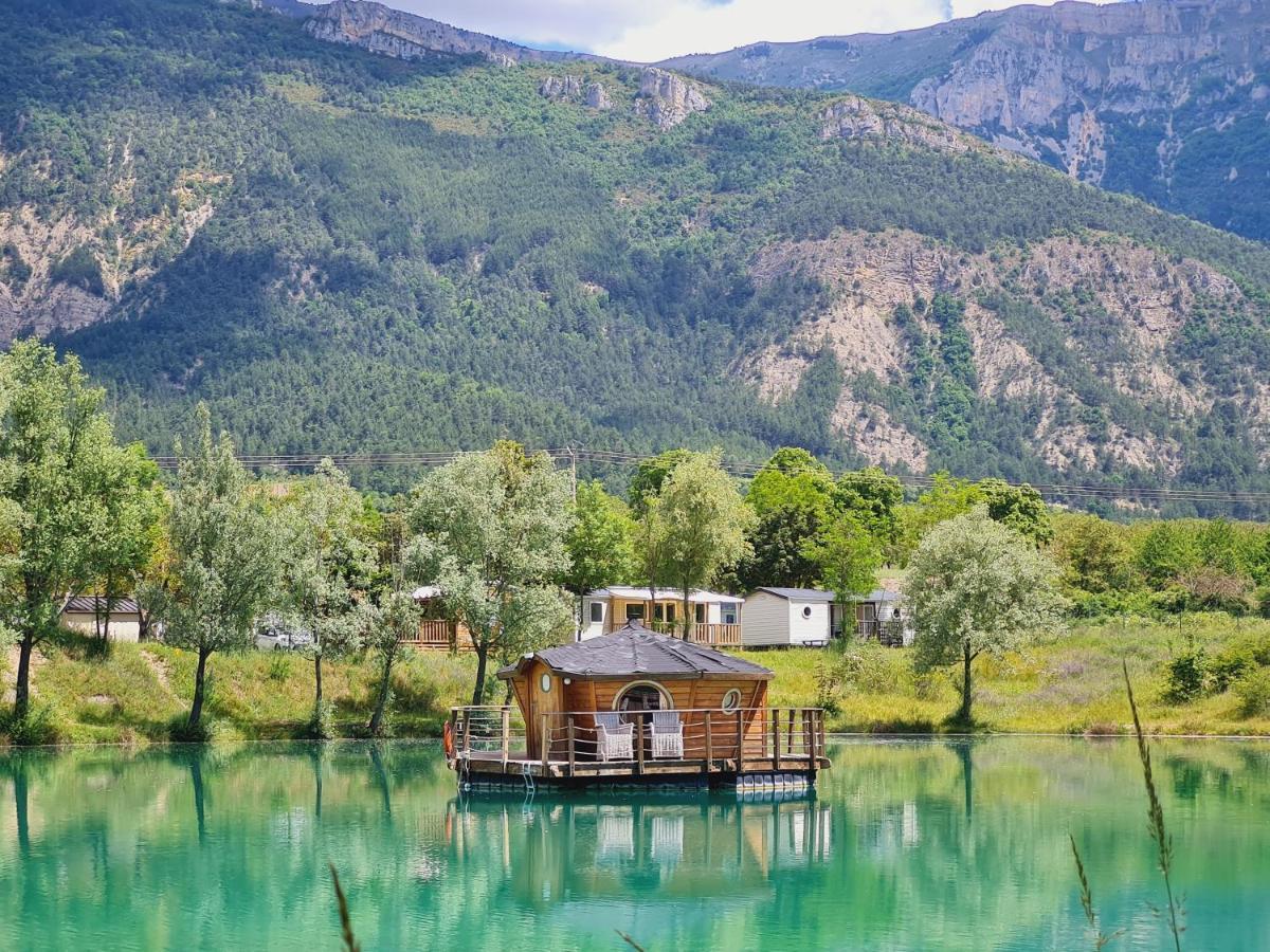 Camping Le Lac Bleu Hotel Châtillon-en-Diois Kültér fotó