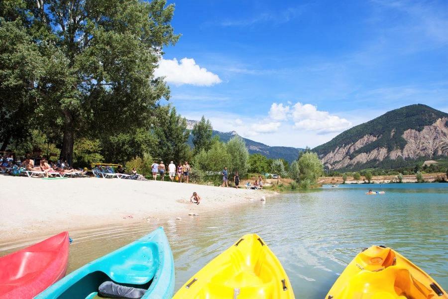 Camping Le Lac Bleu Hotel Châtillon-en-Diois Kültér fotó