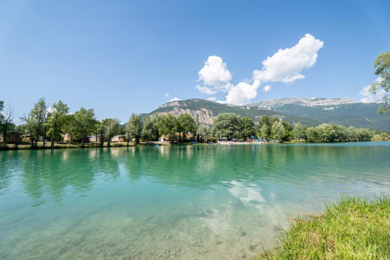 Camping Le Lac Bleu Hotel Châtillon-en-Diois Kültér fotó
