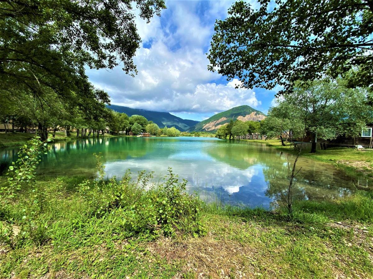 Camping Le Lac Bleu Hotel Châtillon-en-Diois Kültér fotó