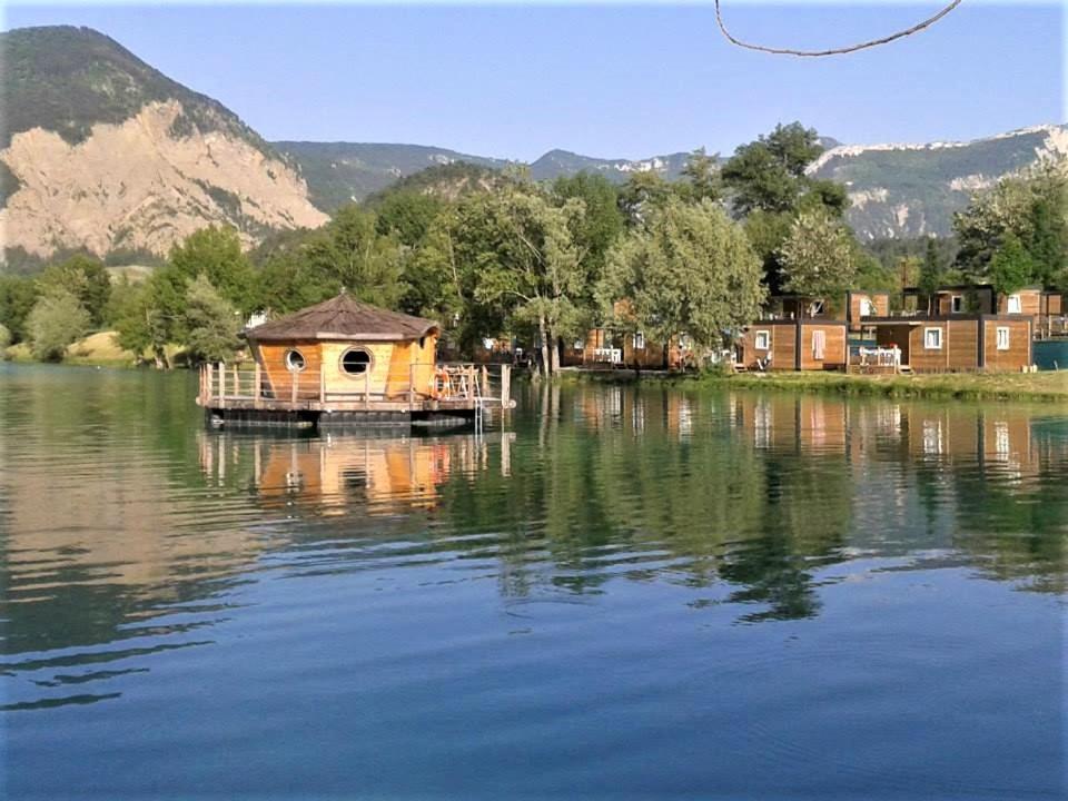 Camping Le Lac Bleu Hotel Châtillon-en-Diois Kültér fotó