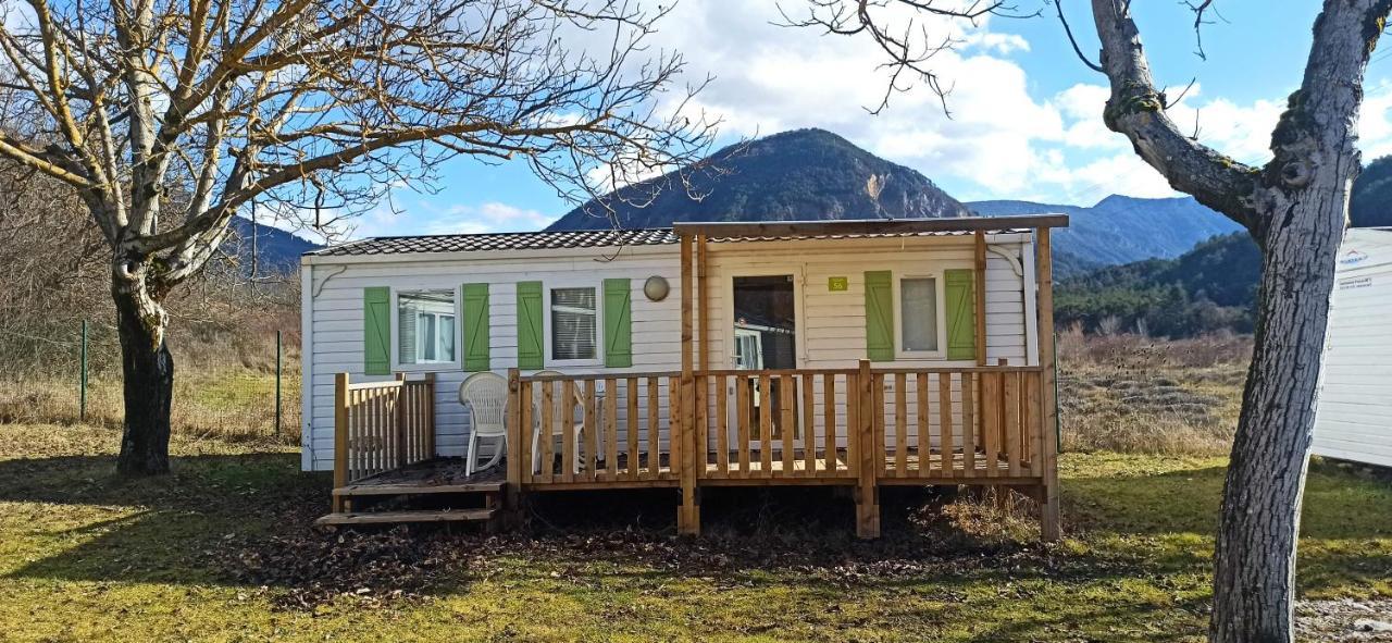 Camping Le Lac Bleu Hotel Châtillon-en-Diois Kültér fotó