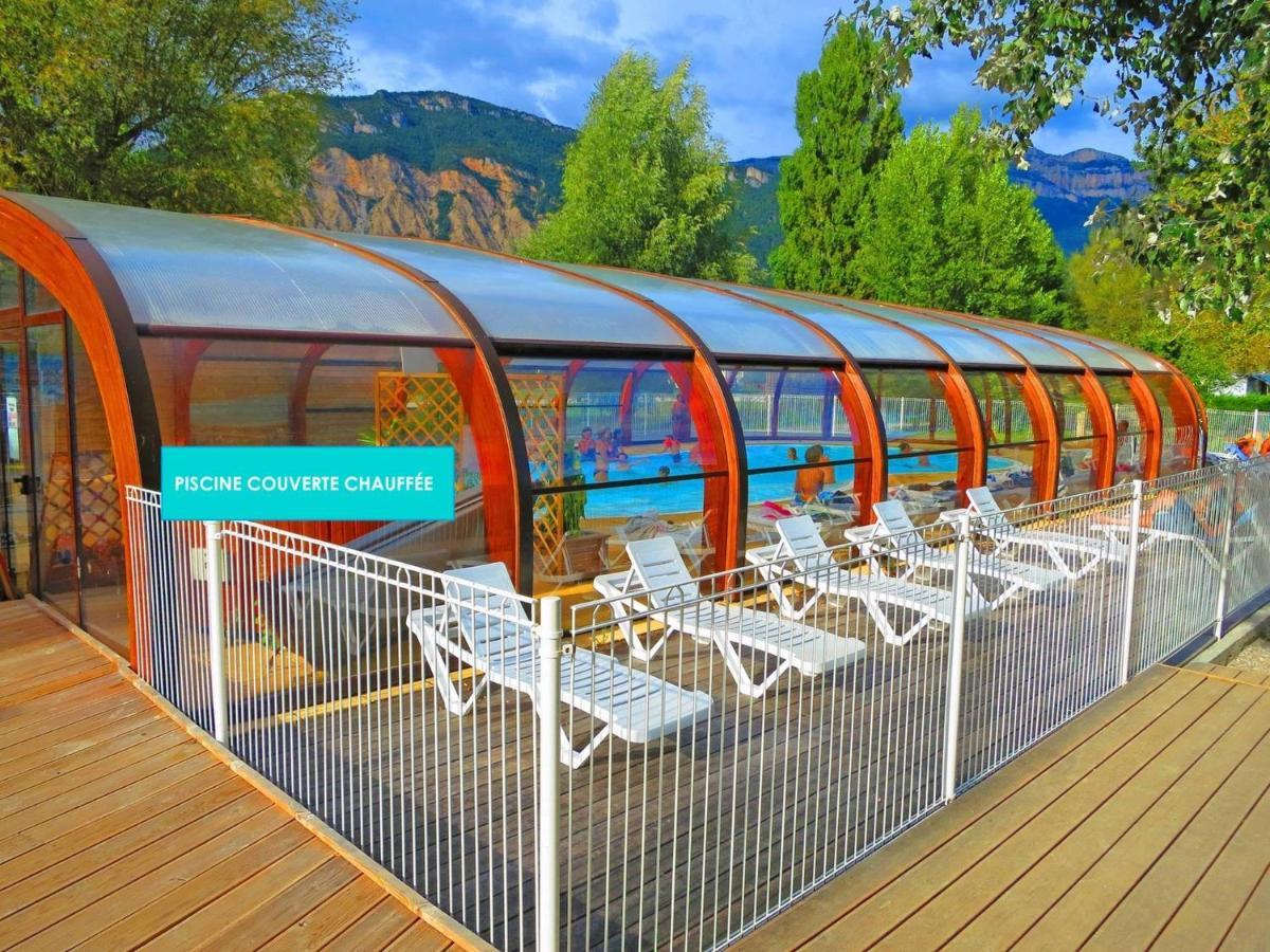 Camping Le Lac Bleu Hotel Châtillon-en-Diois Kültér fotó